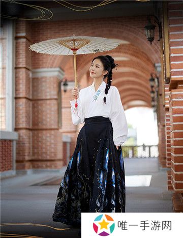 全球唯一！非遗定制！14万顶奢云锦加冕《魔域》新女神